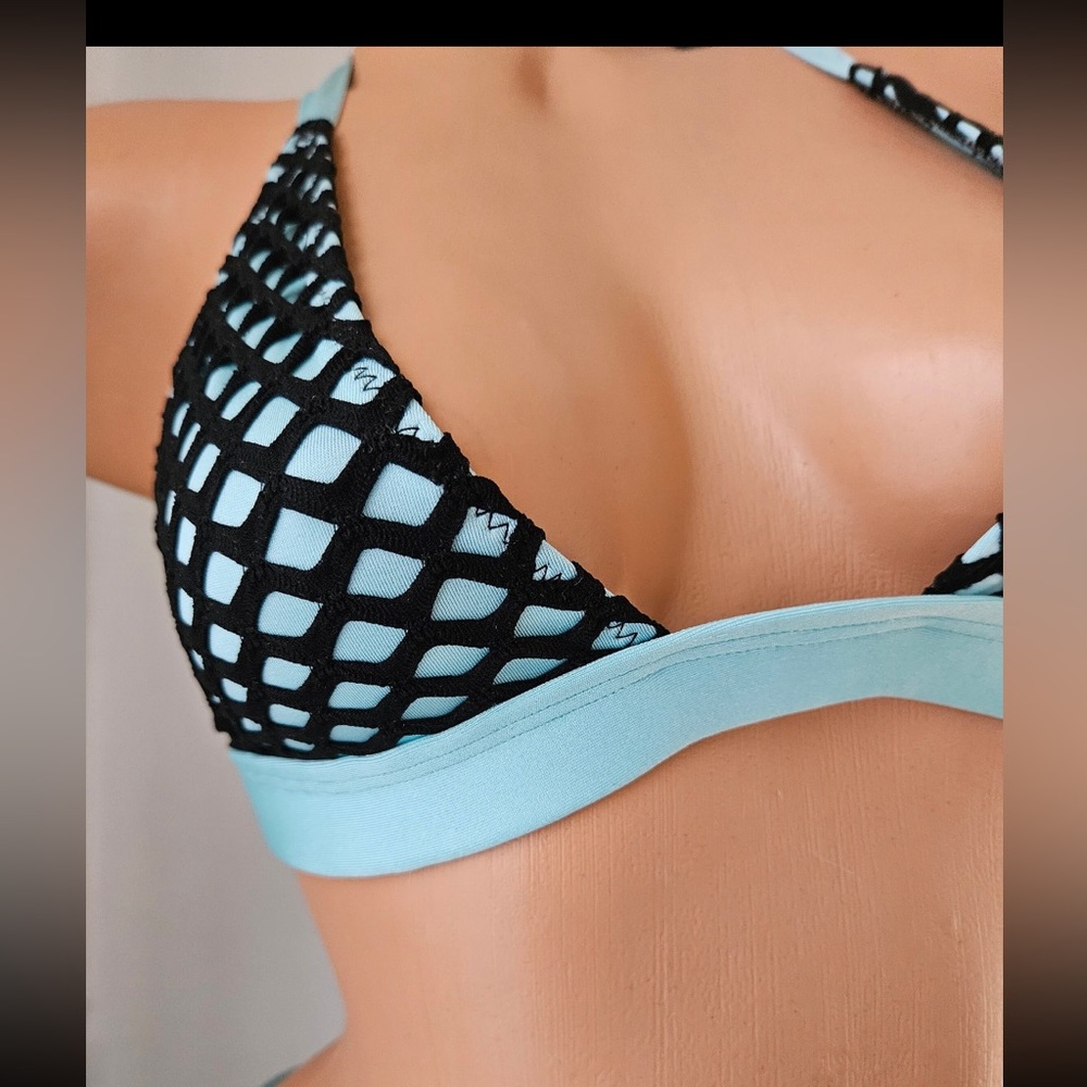Thong bikini - Picture 3 of 4